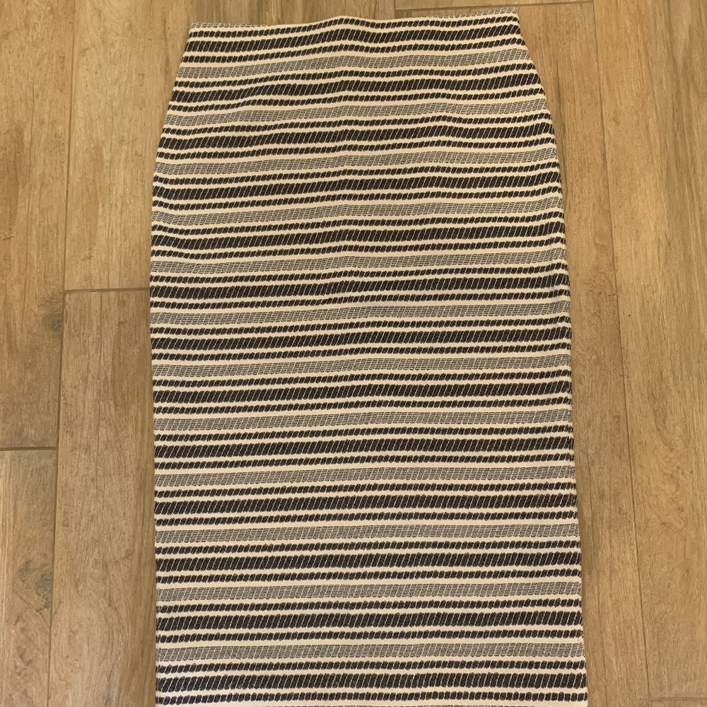 Ann Taylor Pencil Skirt - Stretchy and Fitted